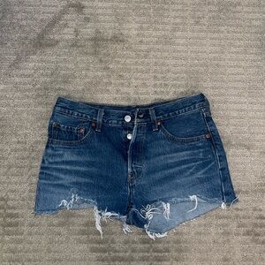 Size 28 Levi’s Jean shorts